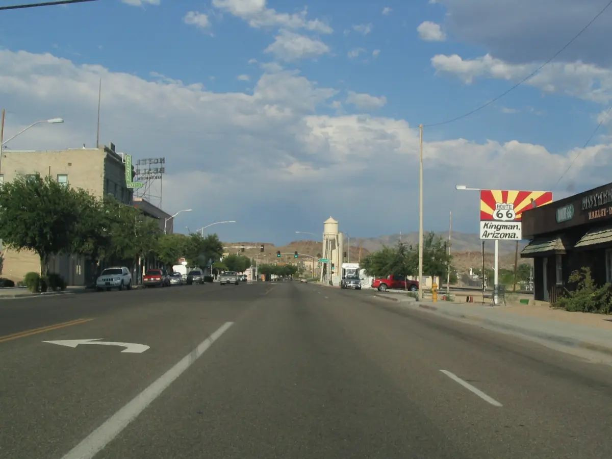 Route 66 running through Kingman with a view toward the mountains